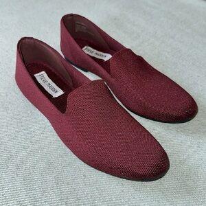 Steve Madden Slip On Sabin Flats